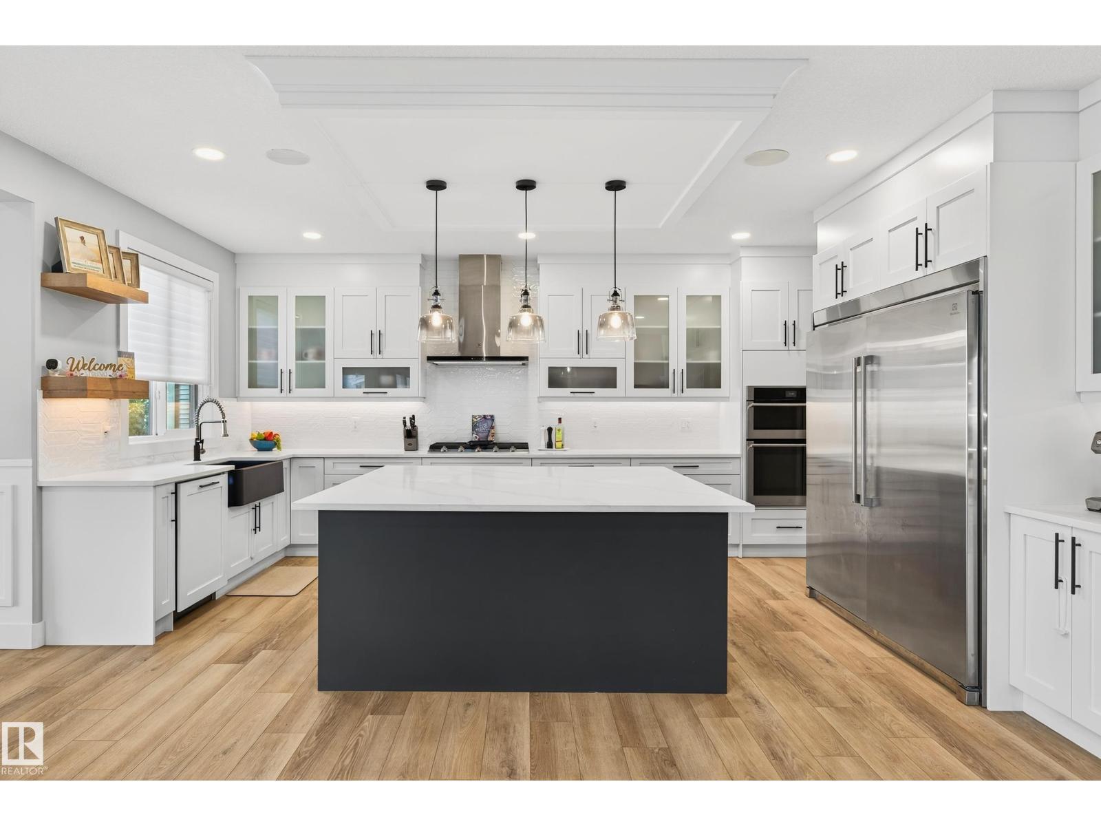 3912 GINSBURG CR NW, Edmonton