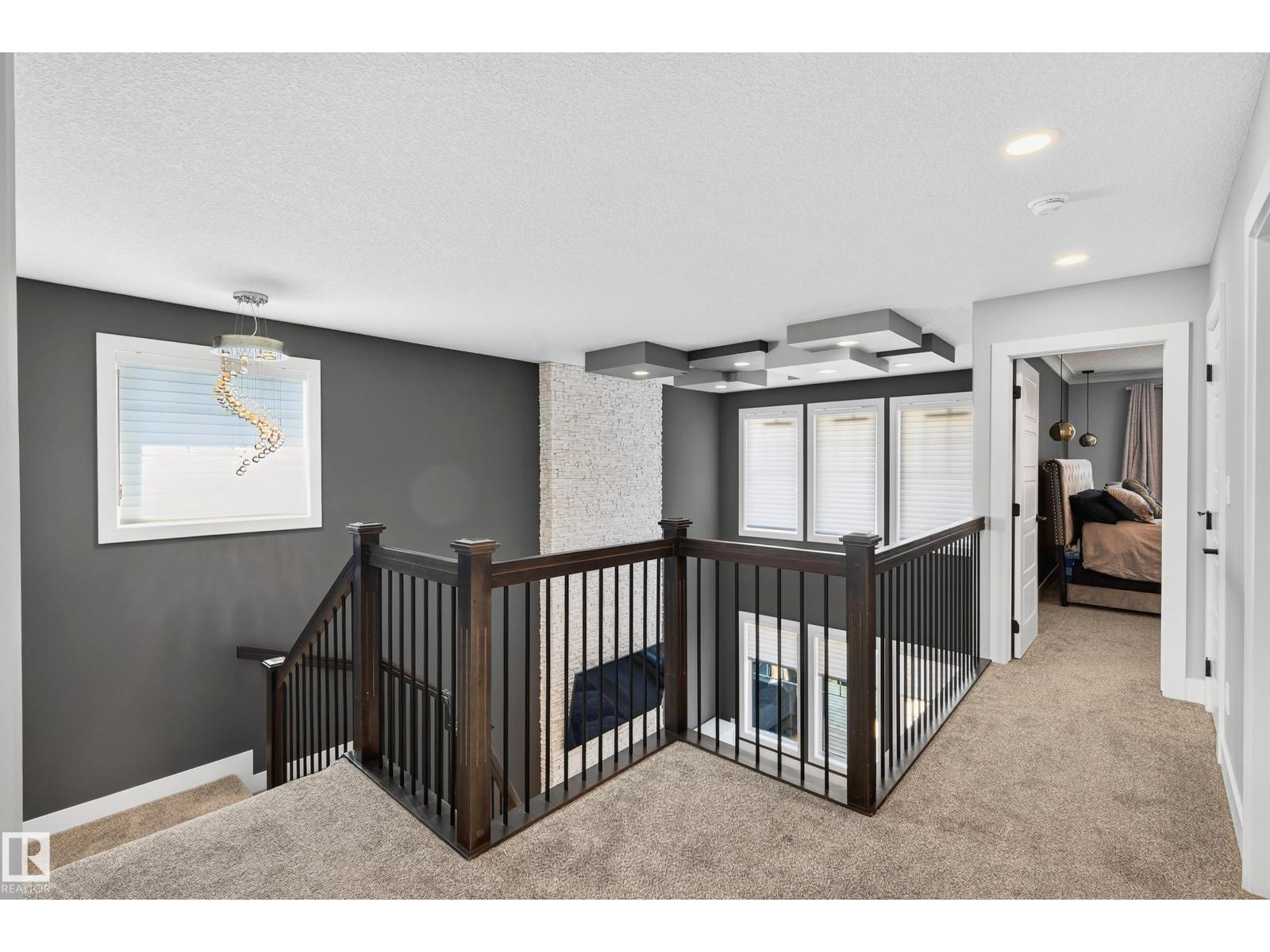 3912 GINSBURG CR NW, Edmonton