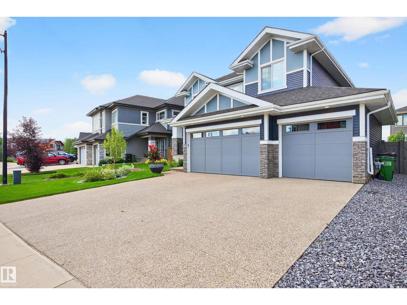 3912 GINSBURG CR NW, Edmonton