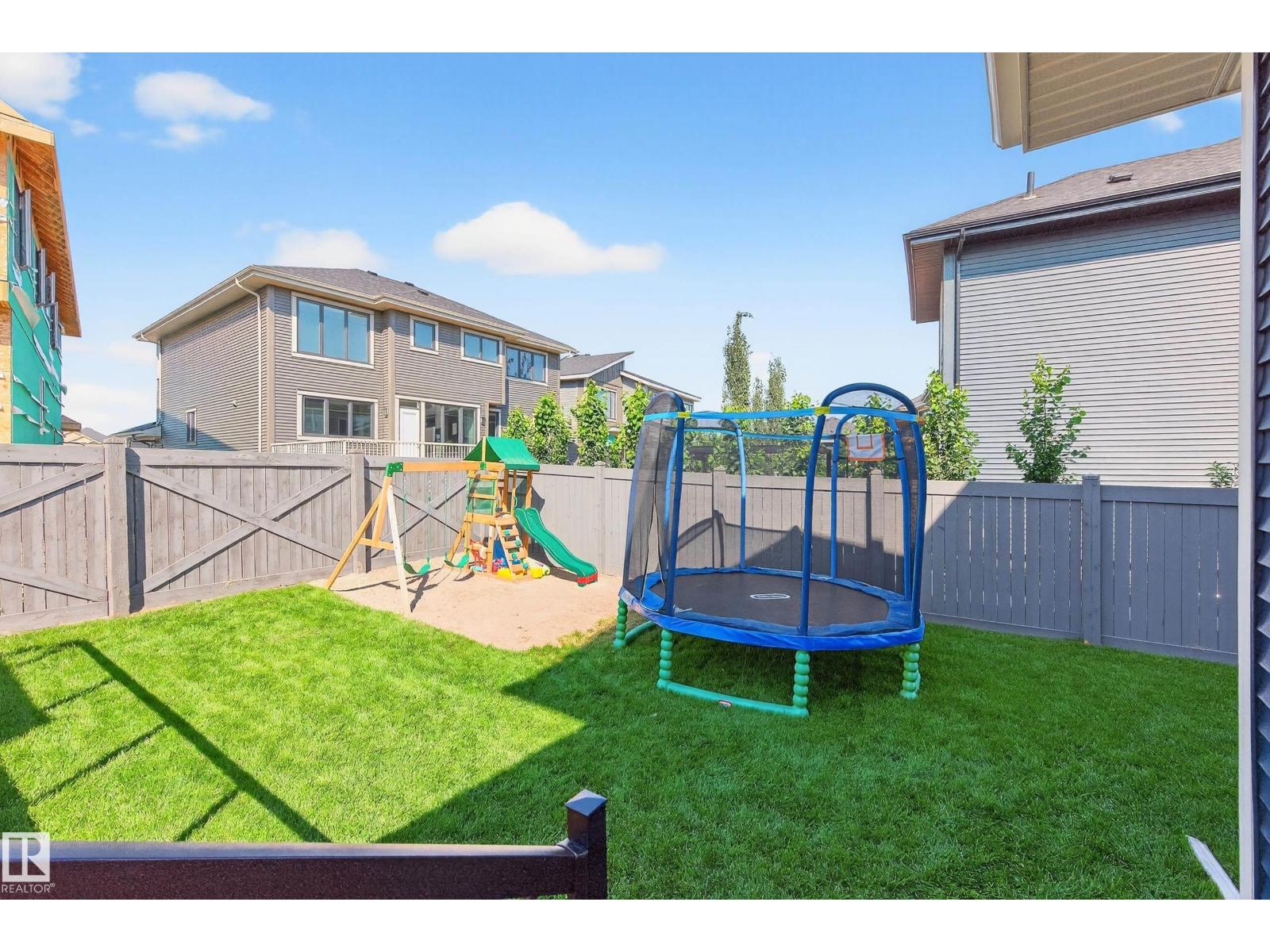 3912 GINSBURG CR NW, Edmonton