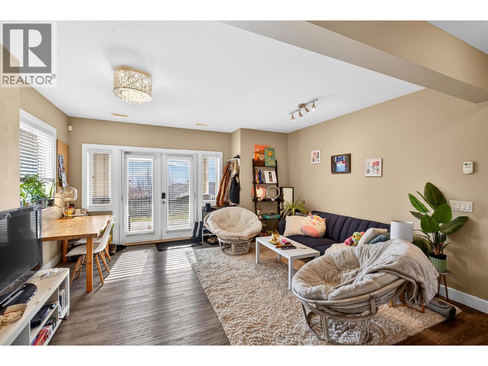 748 Traditions Crescent, Kelowna