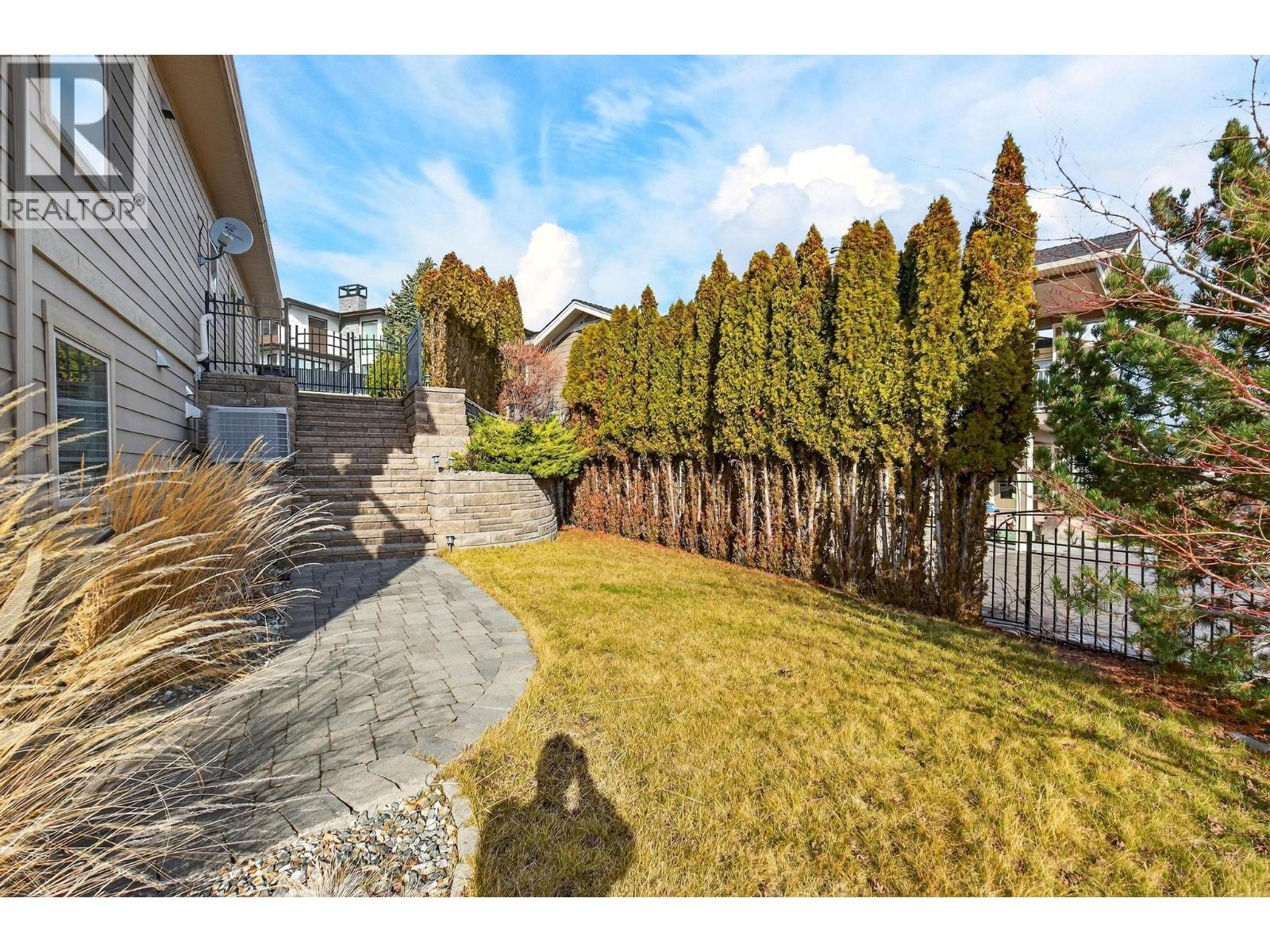 748 Traditions Crescent, Kelowna