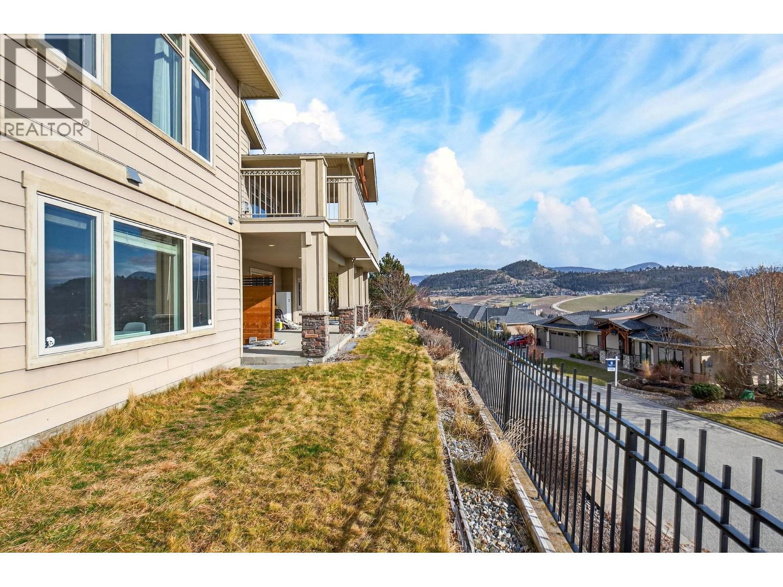 748 Traditions Crescent, Kelowna