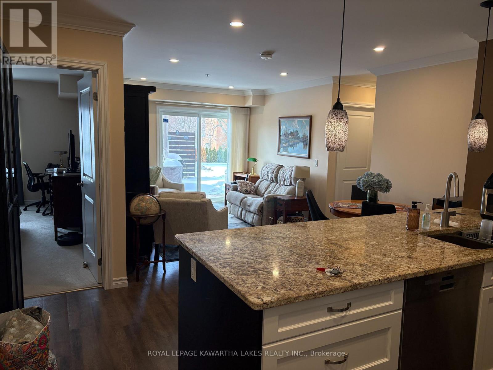 #103 58 GLENELG STREET W - 10