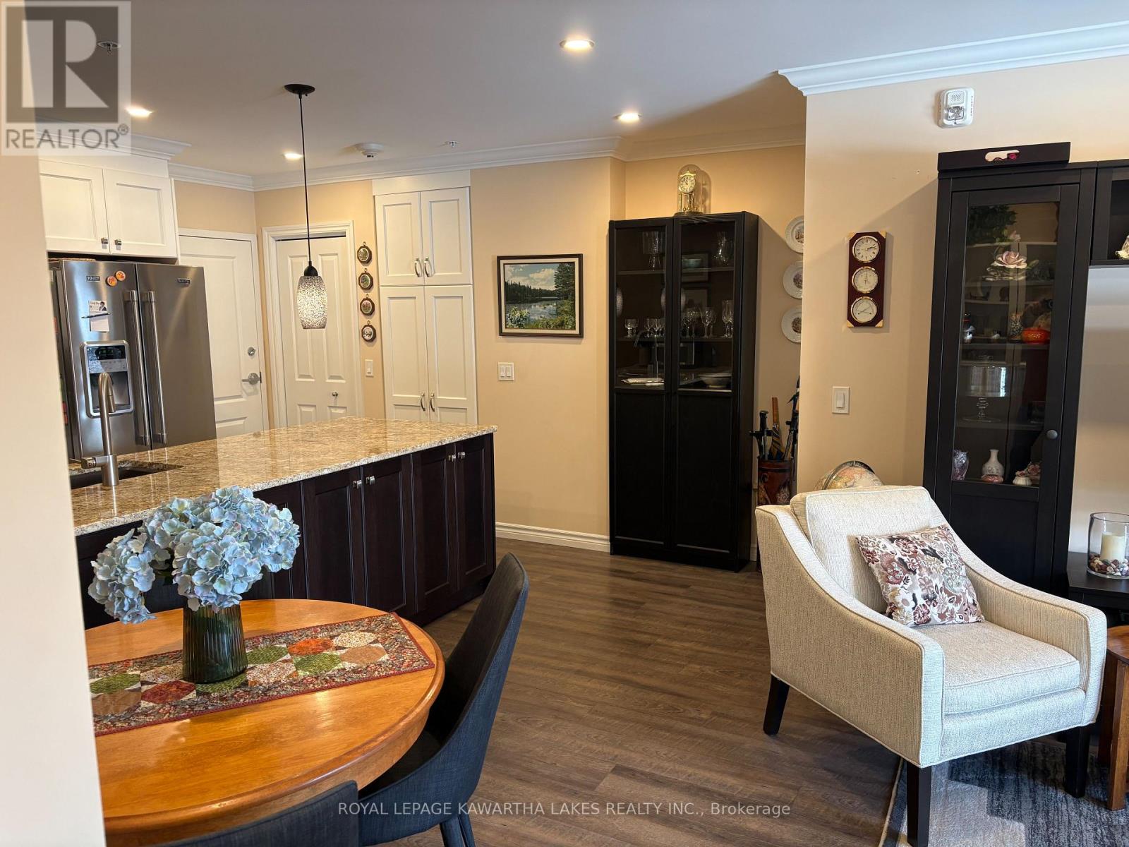 #103 58 GLENELG STREET W - 17