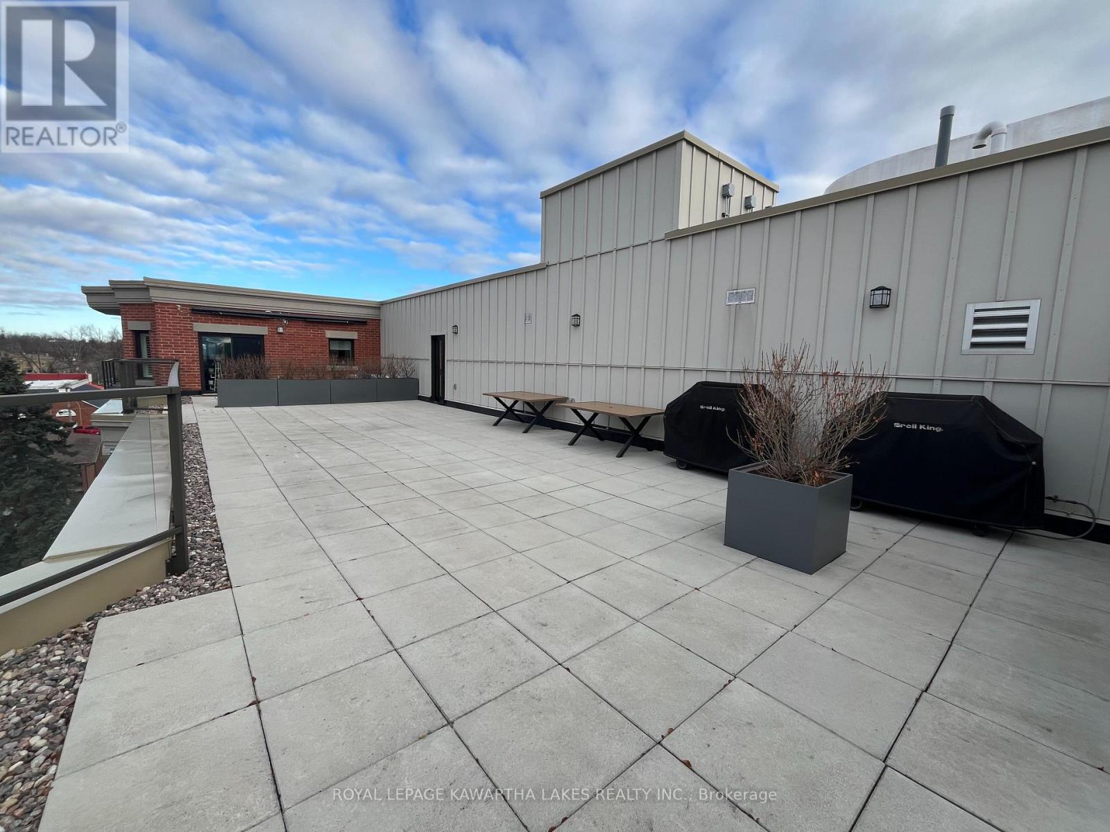 #103 58 GLENELG STREET W - 47