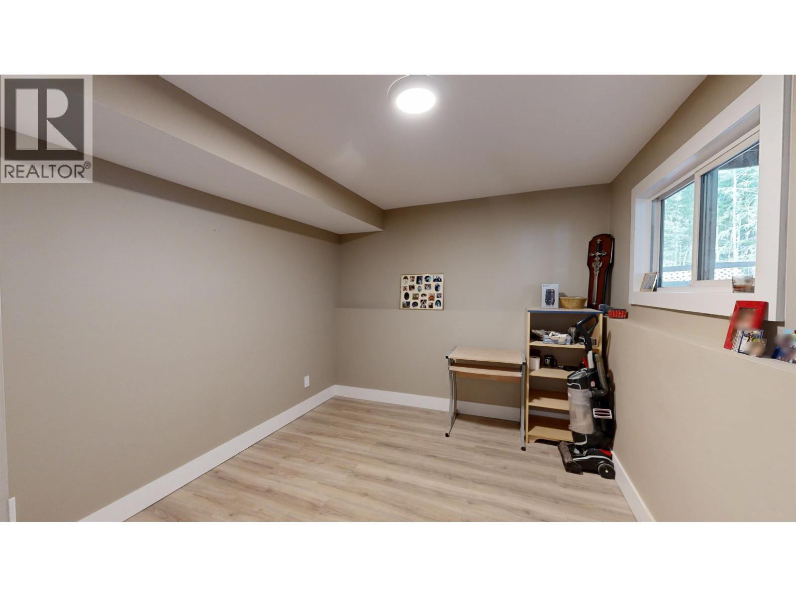 4737 SUSSNEE ROAD - 37