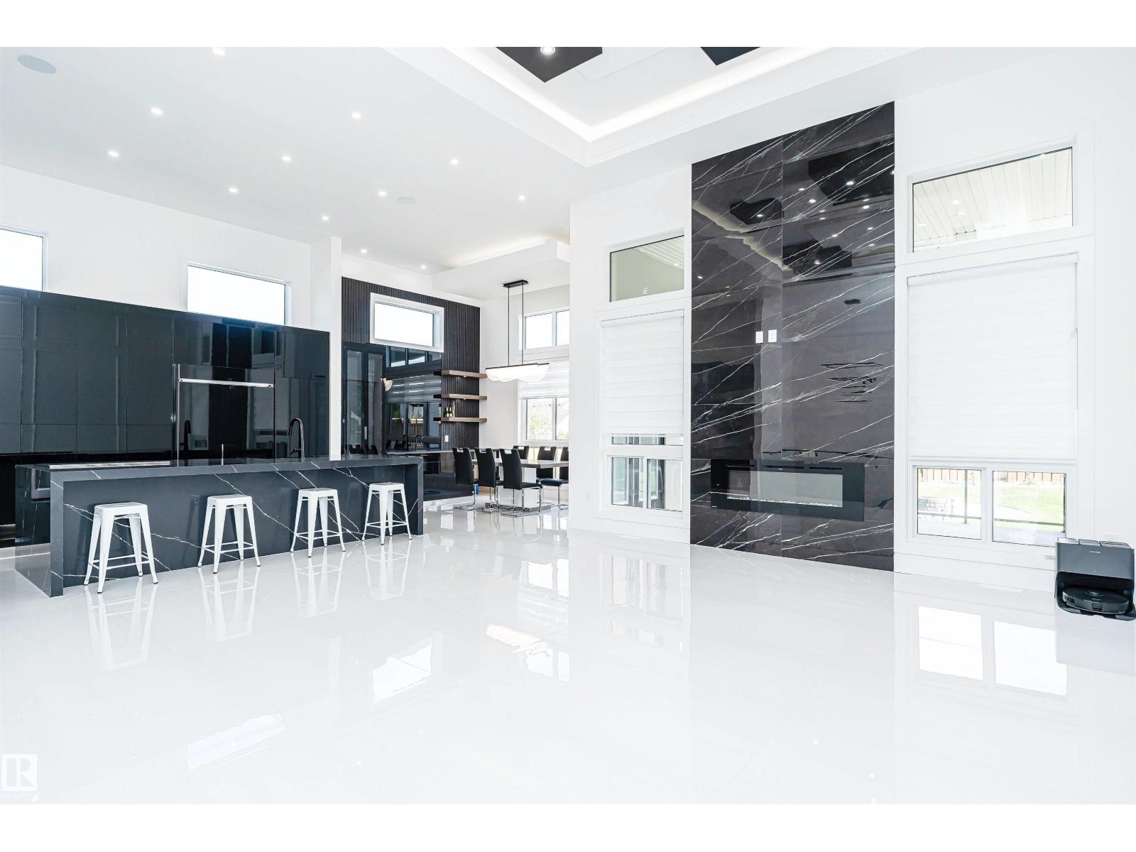 20 EASTON CL, St. Albert