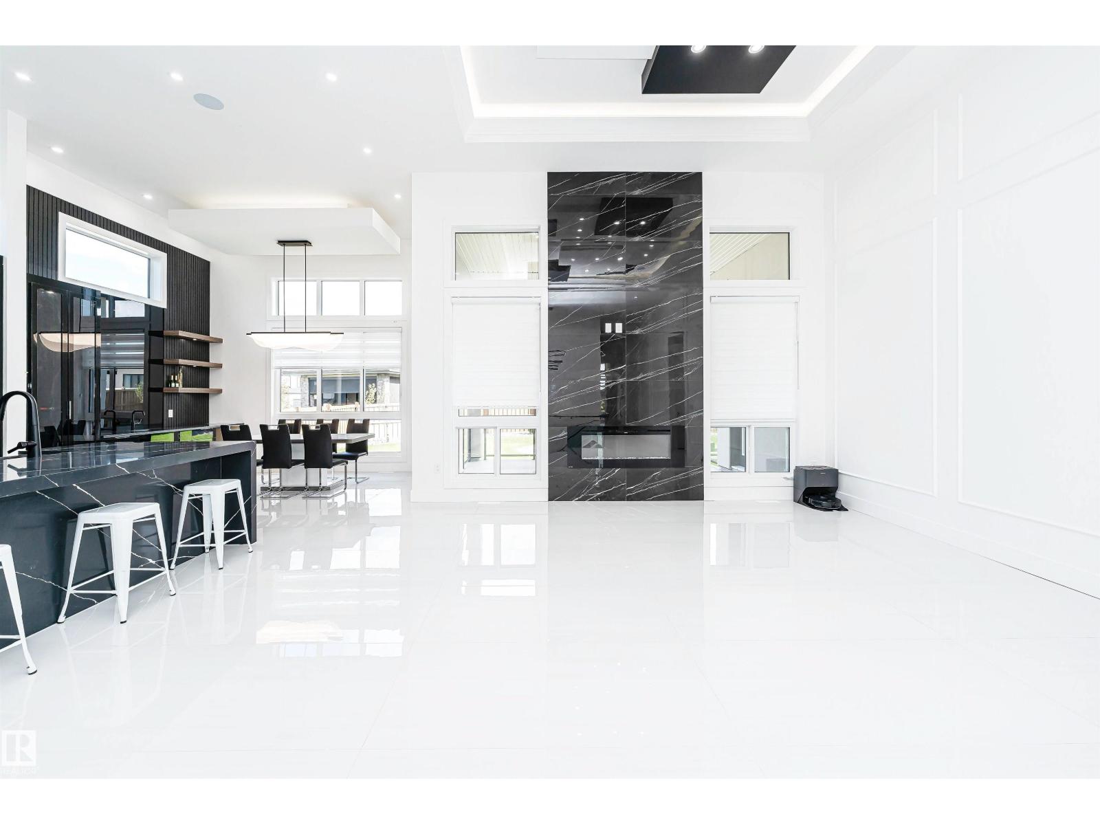 20 EASTON CL, St. Albert