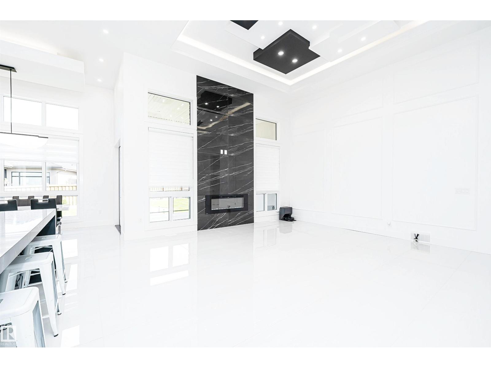 20 EASTON CL, St. Albert