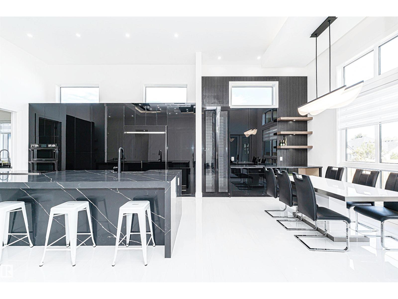 20 EASTON CL, St. Albert