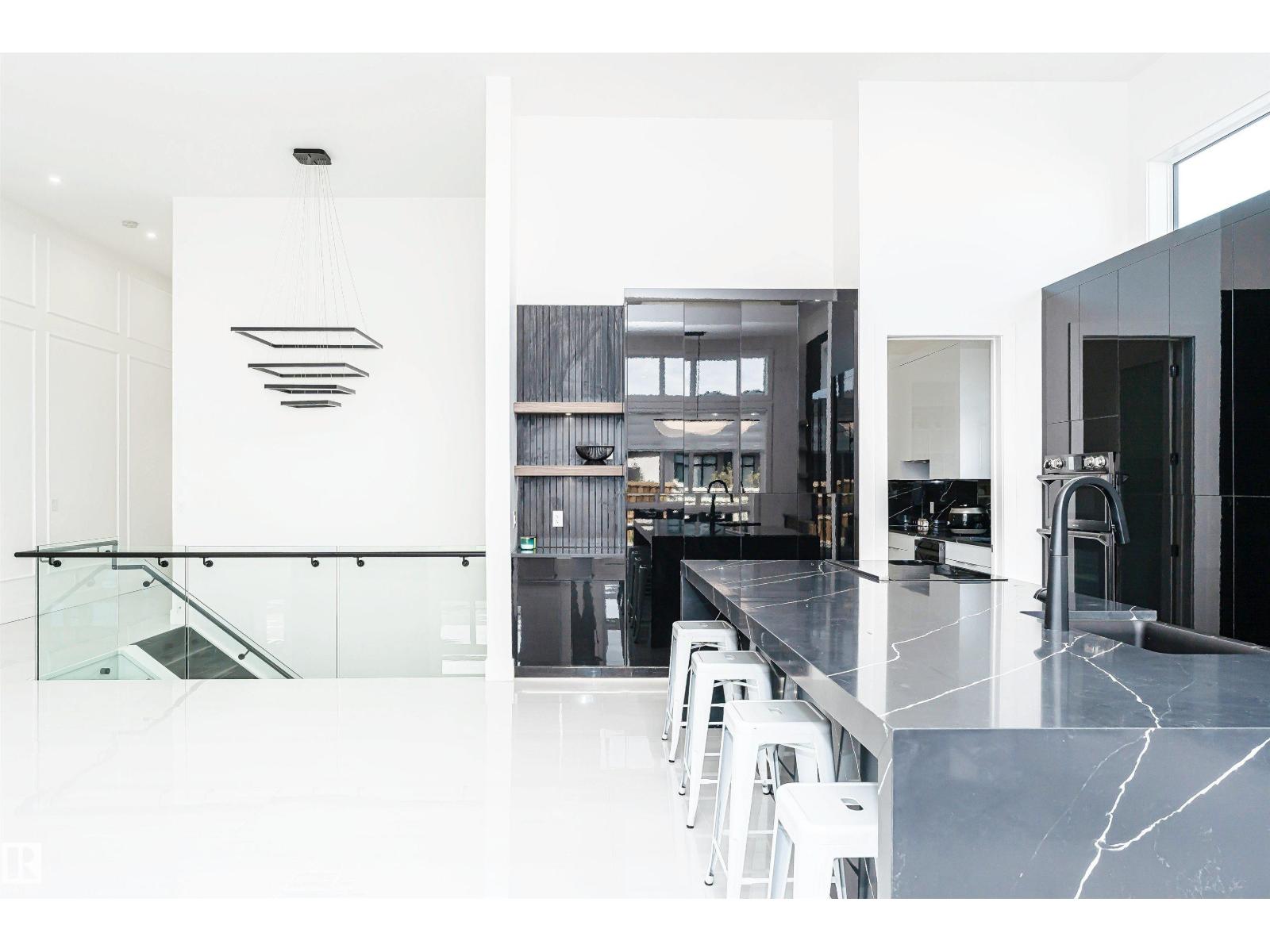 20 EASTON CL, St. Albert