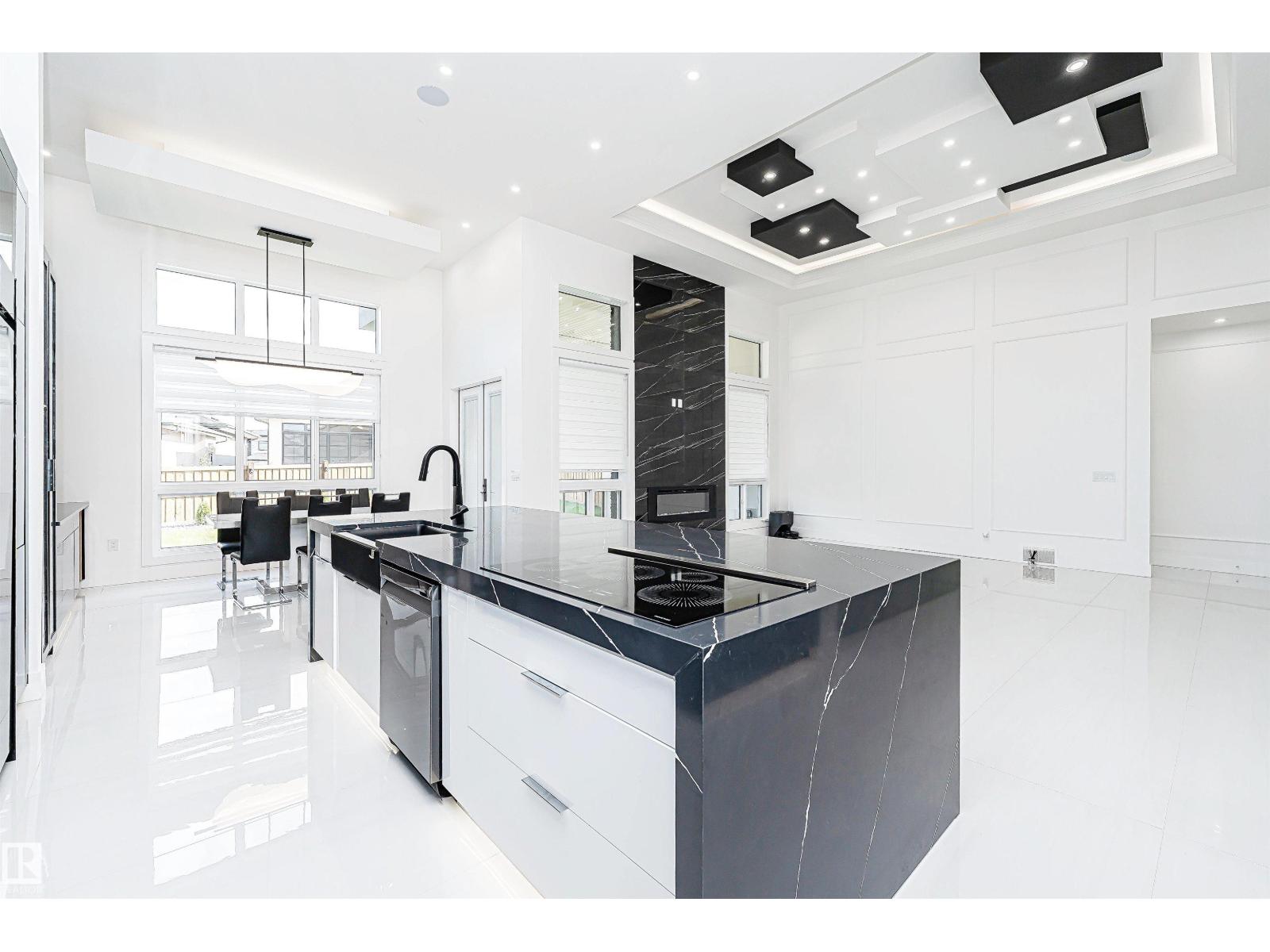 20 EASTON CL, St. Albert