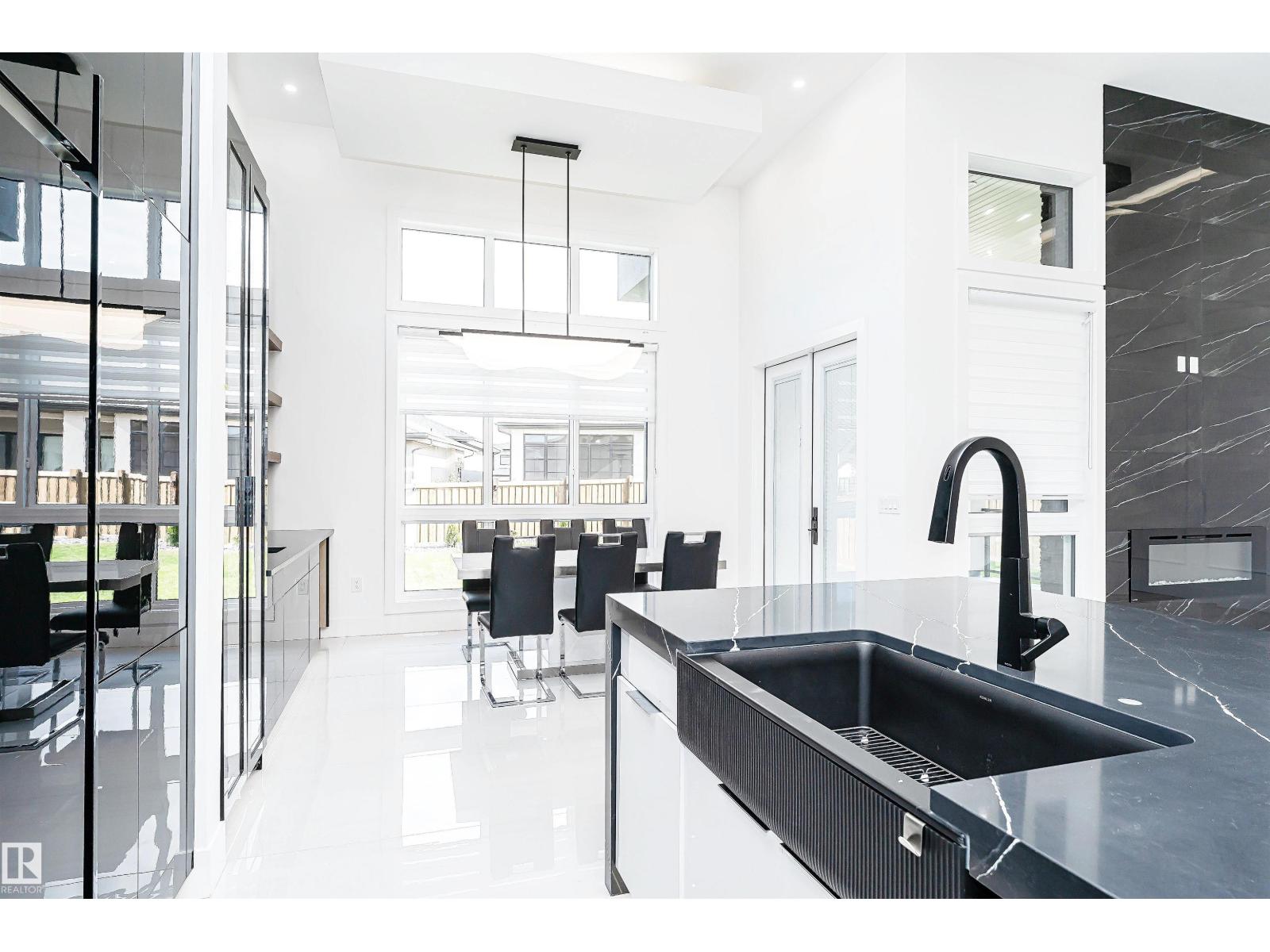 20 EASTON CL, St. Albert