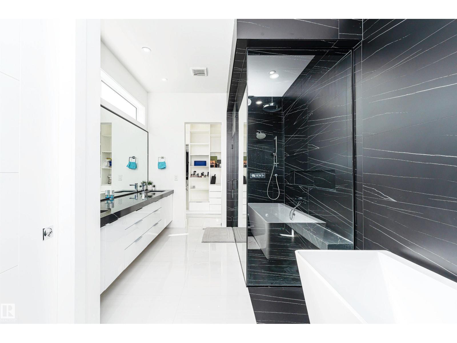 20 EASTON CL, St. Albert