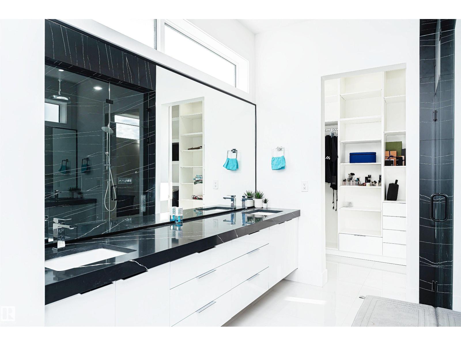 20 EASTON CL, St. Albert