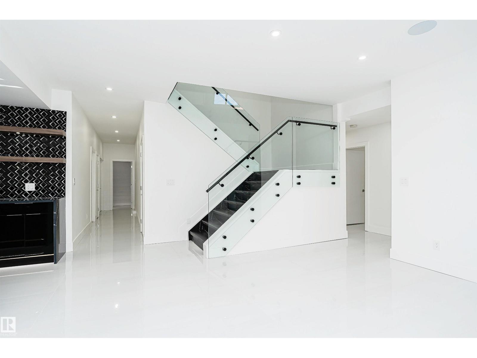 20 EASTON CL, St. Albert