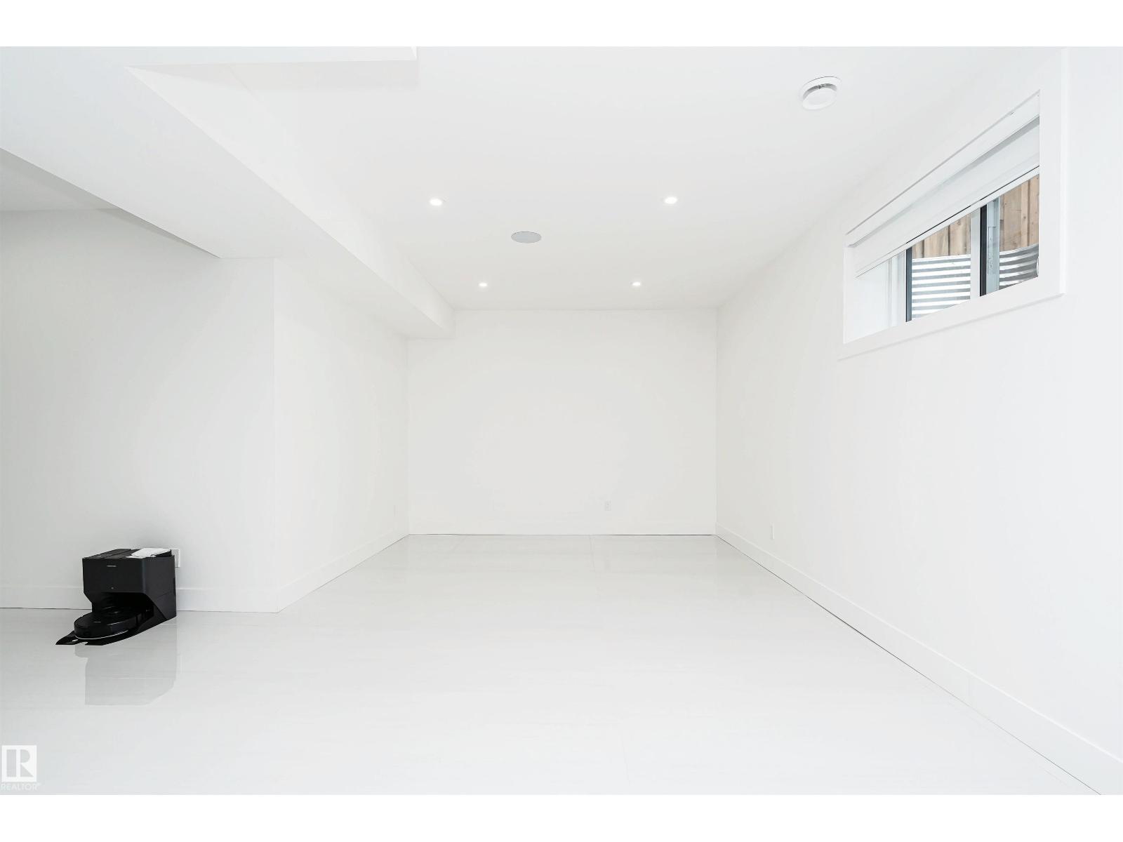 20 EASTON CL, St. Albert