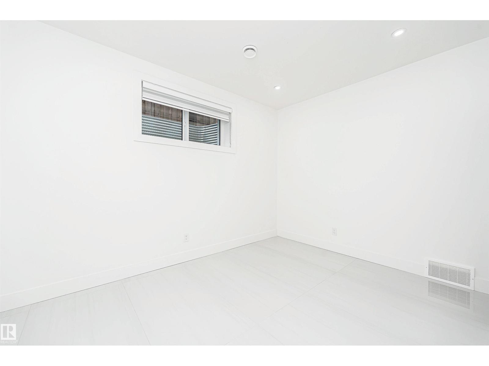 20 EASTON CL, St. Albert