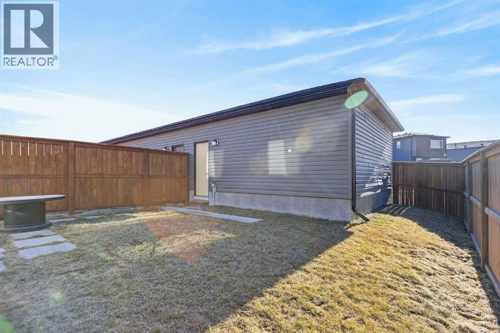 Single Family House for Sale in  Wolf Hollow Park SE Wolf Willow Calgary 