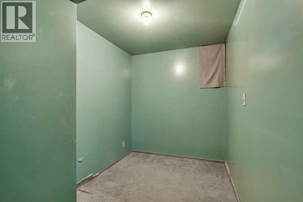 Single Family House for Sale in  Marlborough Way NE Marlborough Calgary 