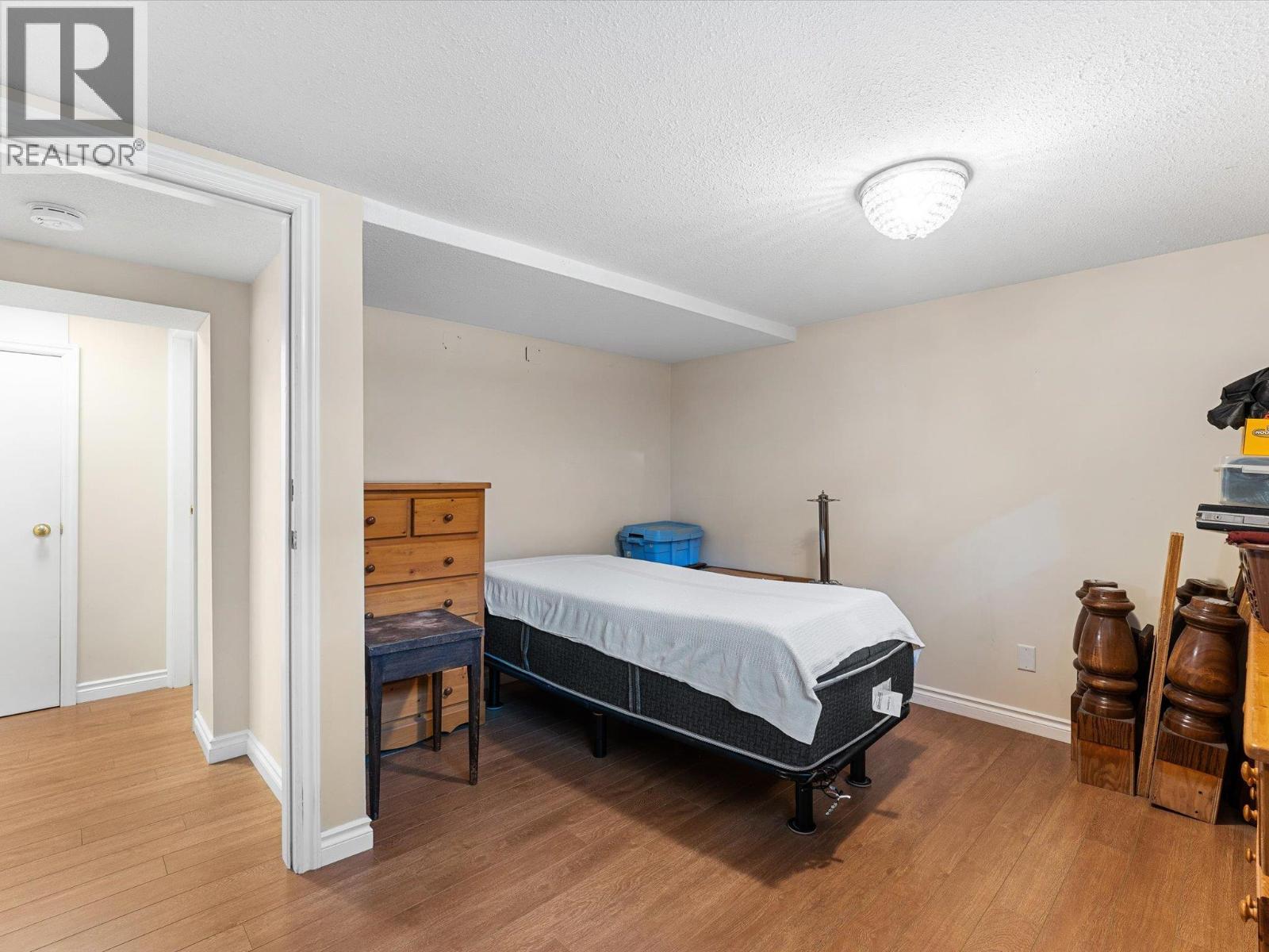  1945 Bowes Street, Kelowna