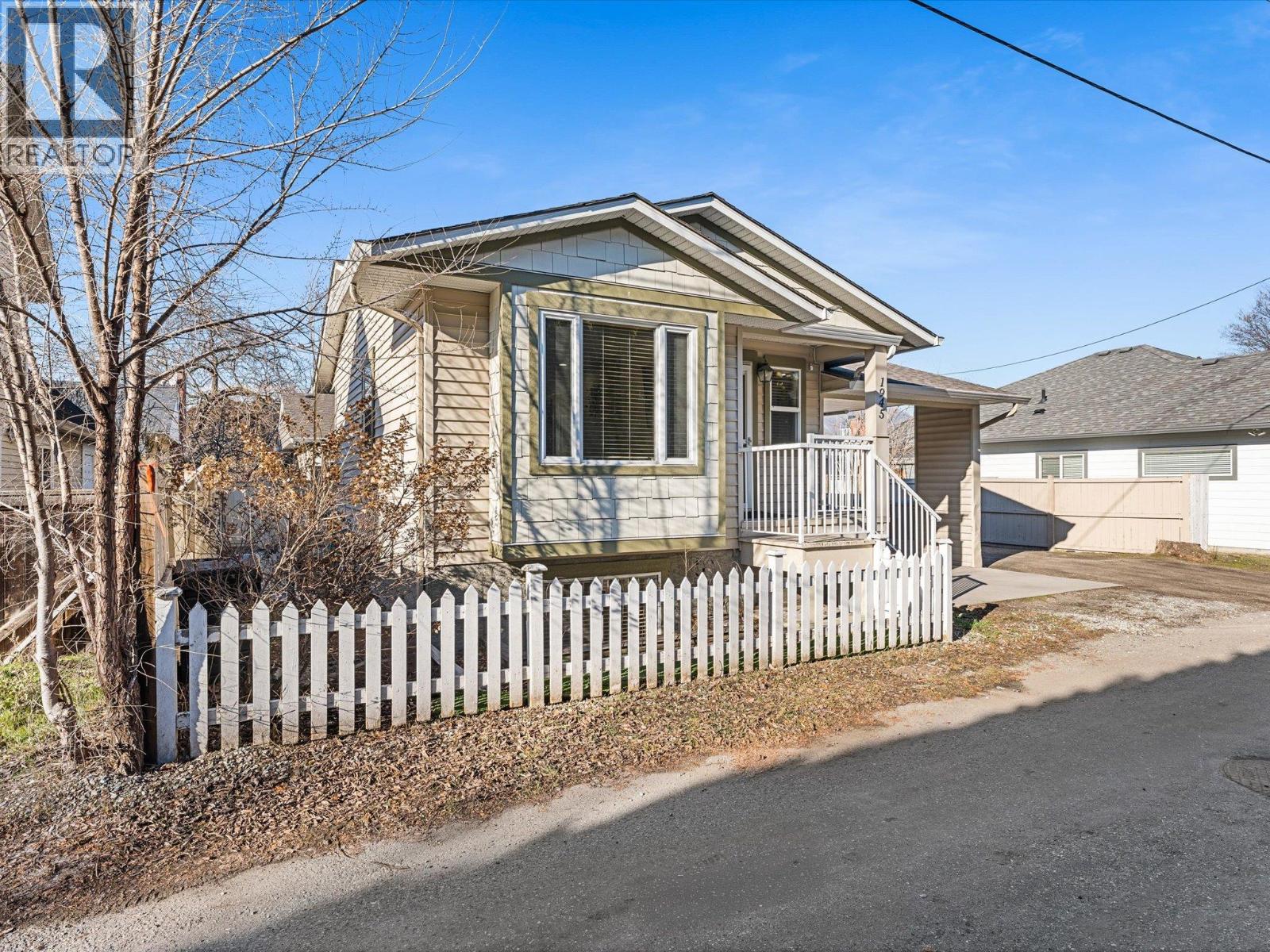  1945 Bowes Street, Kelowna