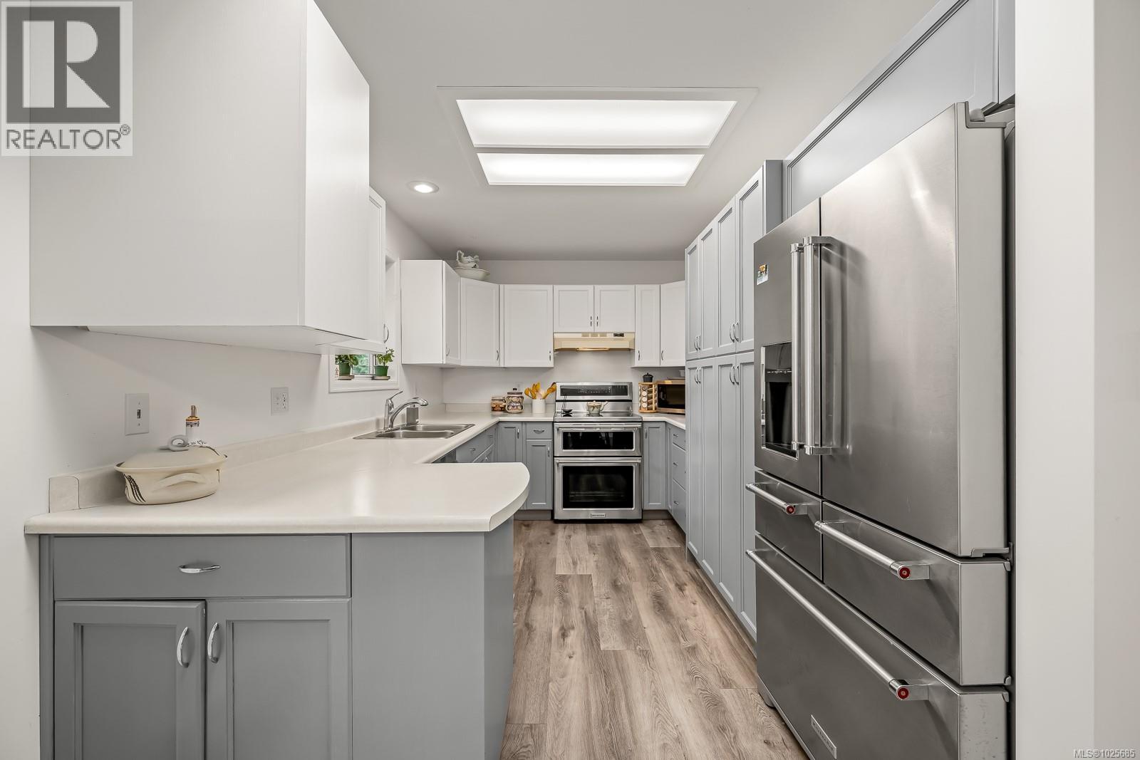 1594 Arbutus Ave, Comox