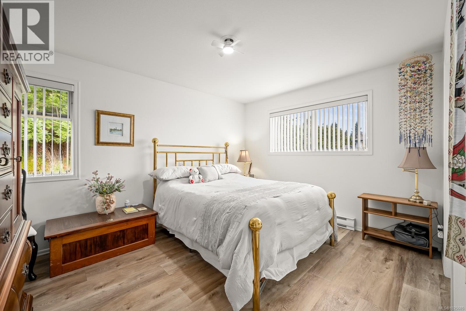 1594 Arbutus Ave, Comox