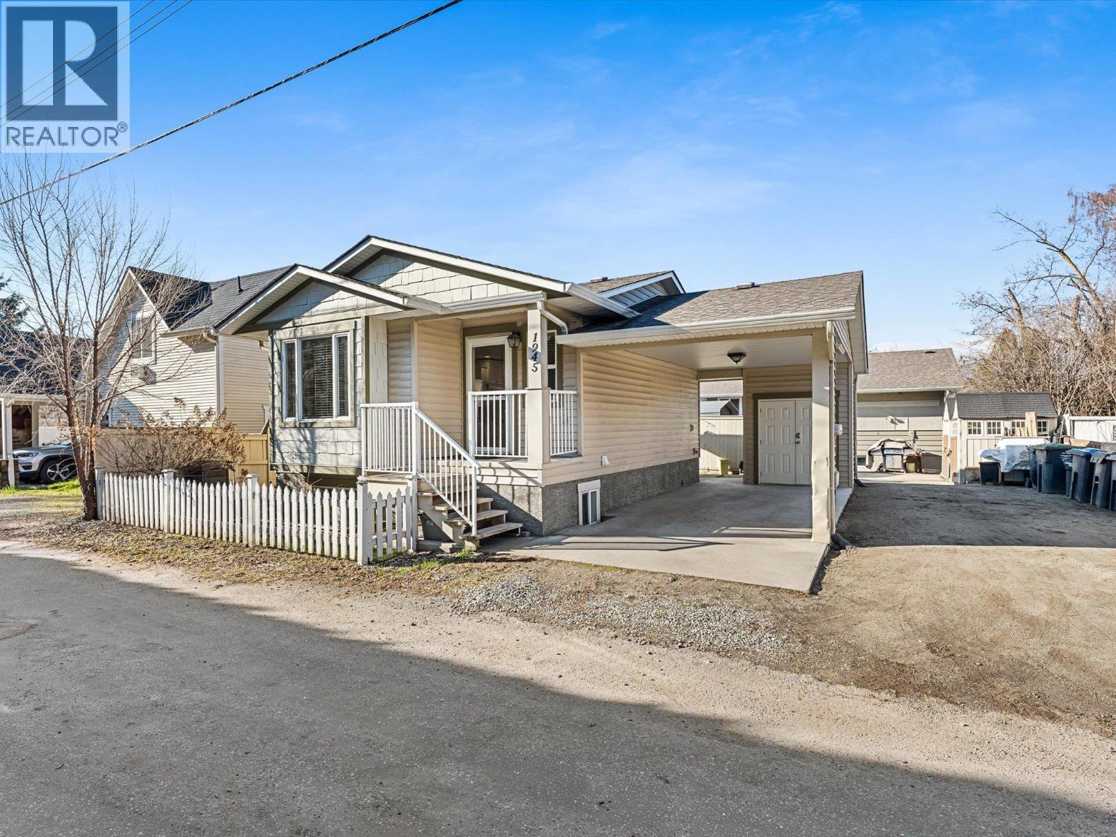  1945 Bowes Street, Kelowna