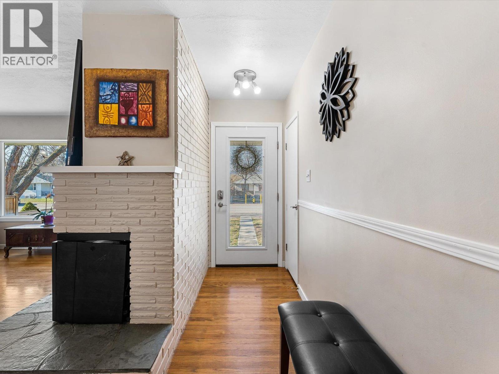  1945 Bowes Street, Kelowna