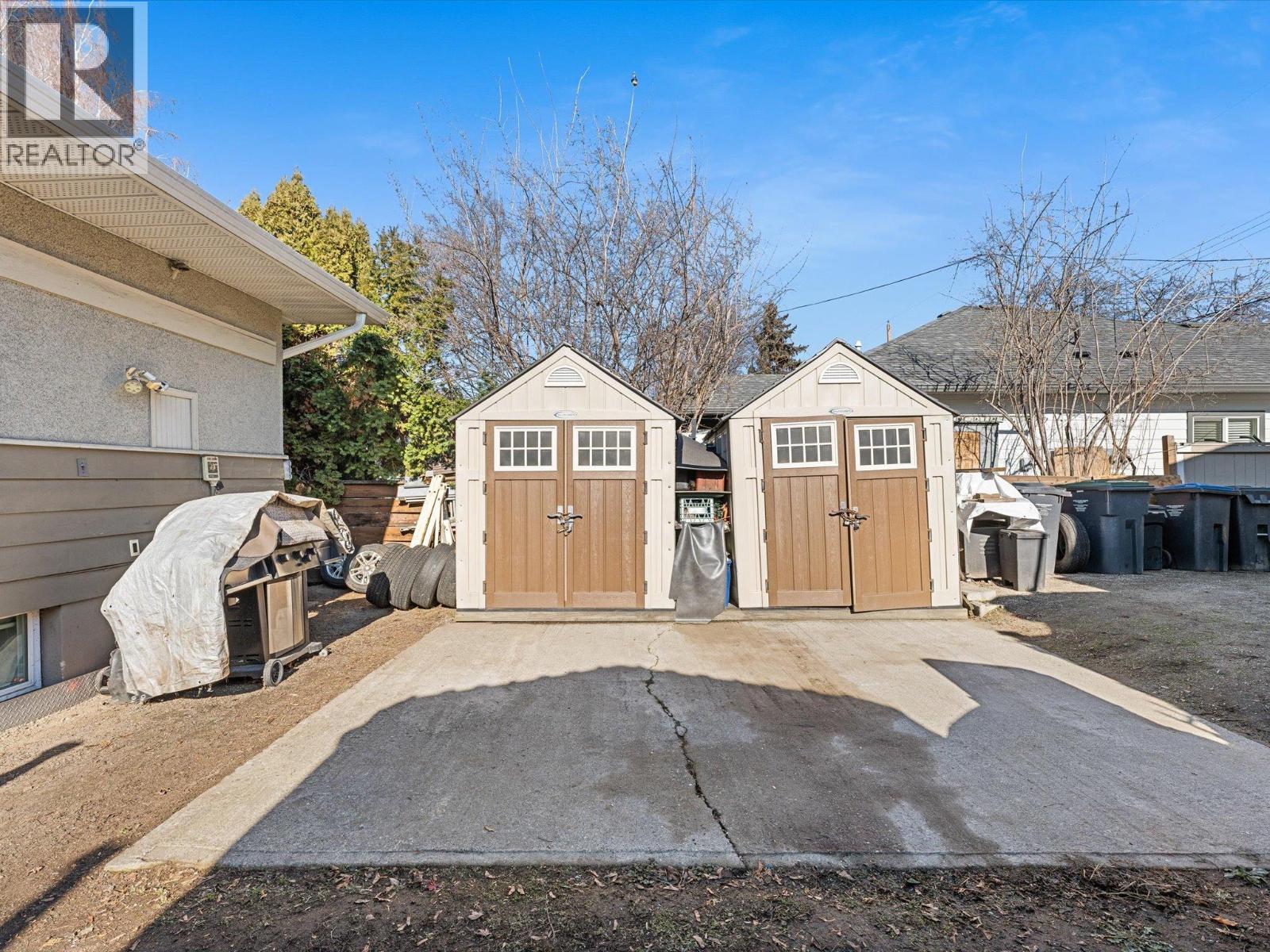  1945 Bowes Street, Kelowna