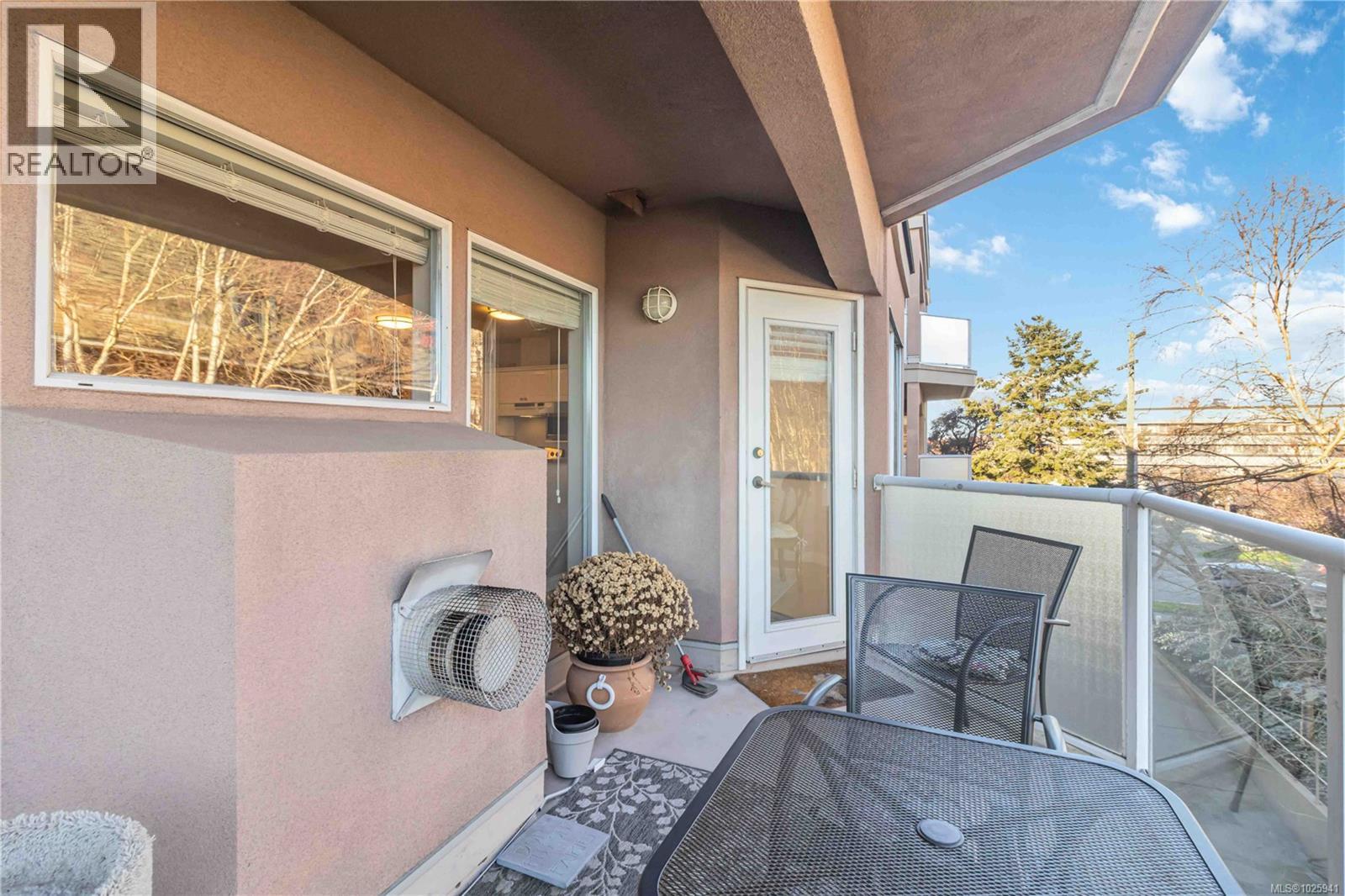 305 405 Quebec Street, Victoria