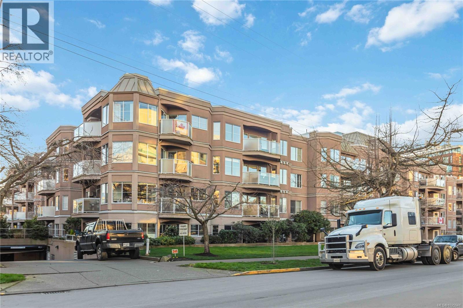 305 405 Quebec Street, Victoria