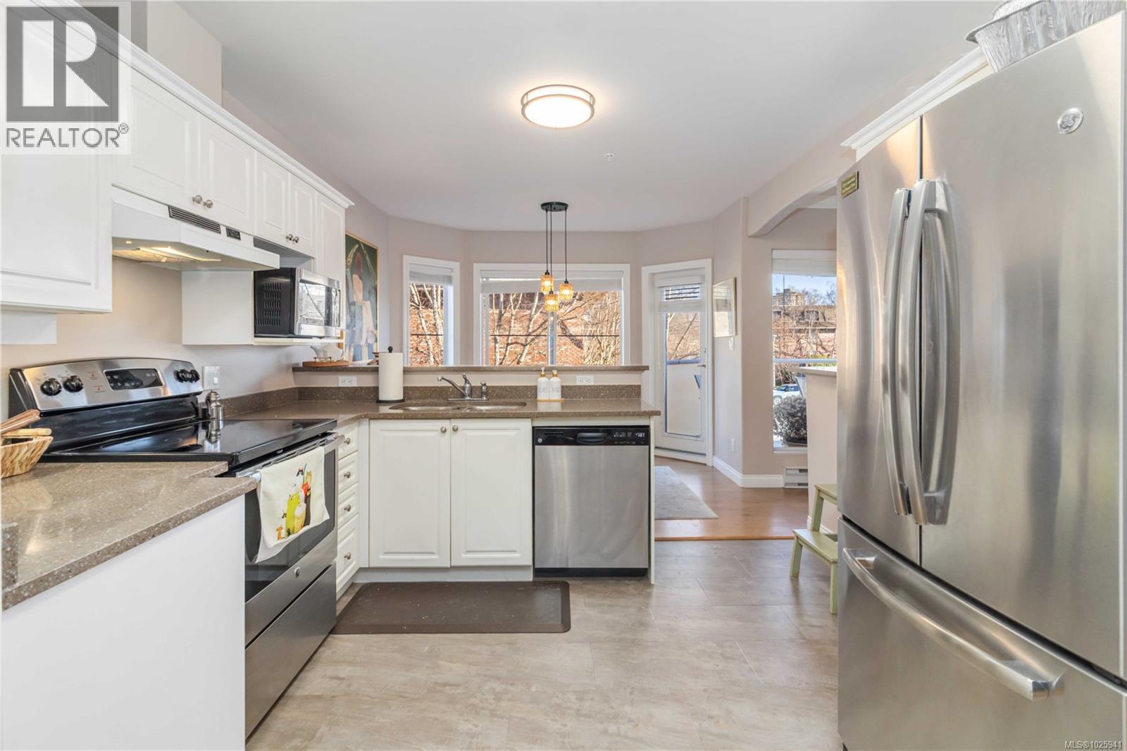 305 405 Quebec Street, Victoria