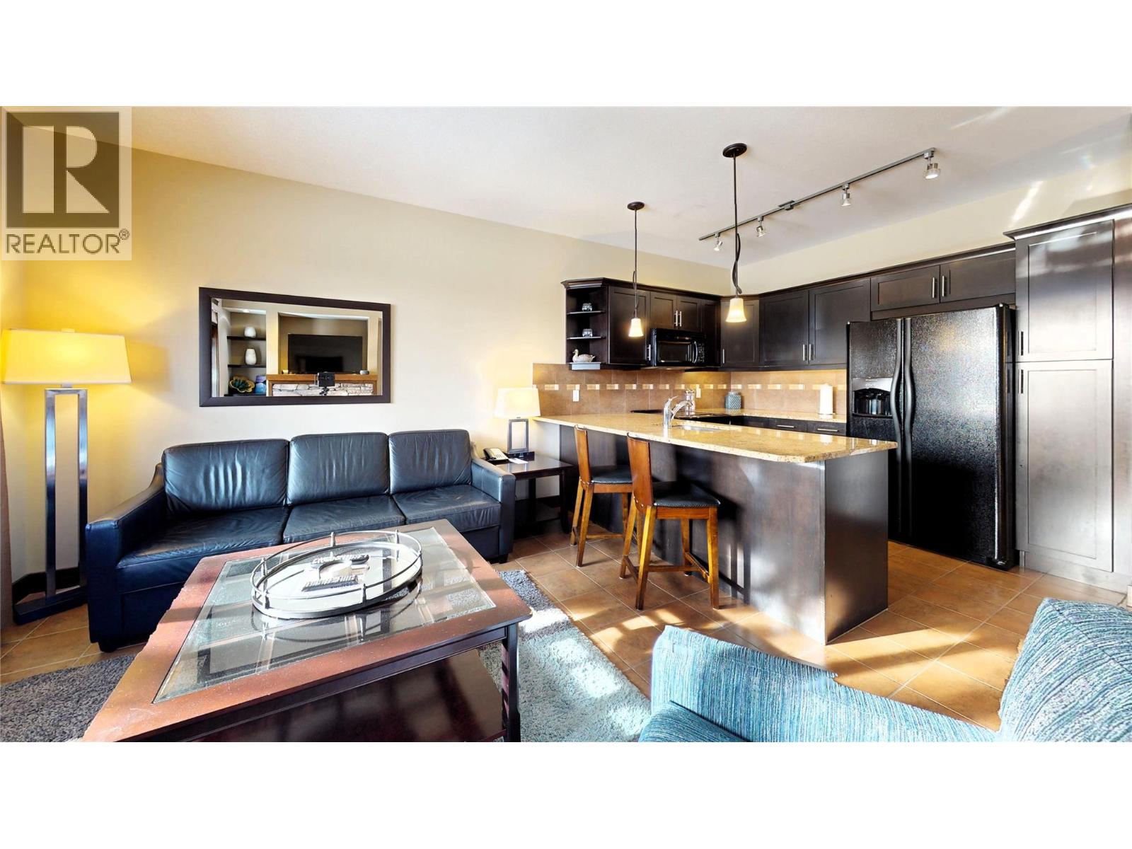 800 BIGHORN Boulevard Unit# 825 E, Radium Hot Springs