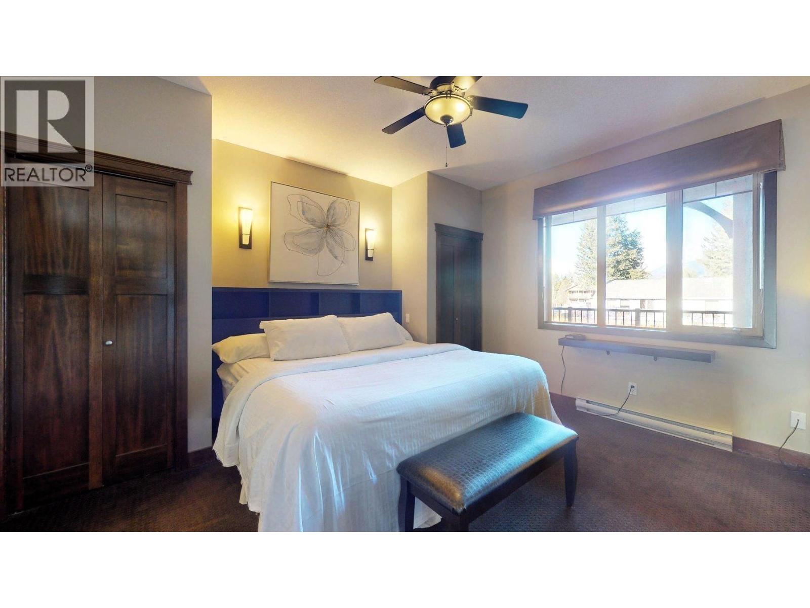 800 BIGHORN Boulevard Unit# 825 E, Radium Hot Springs