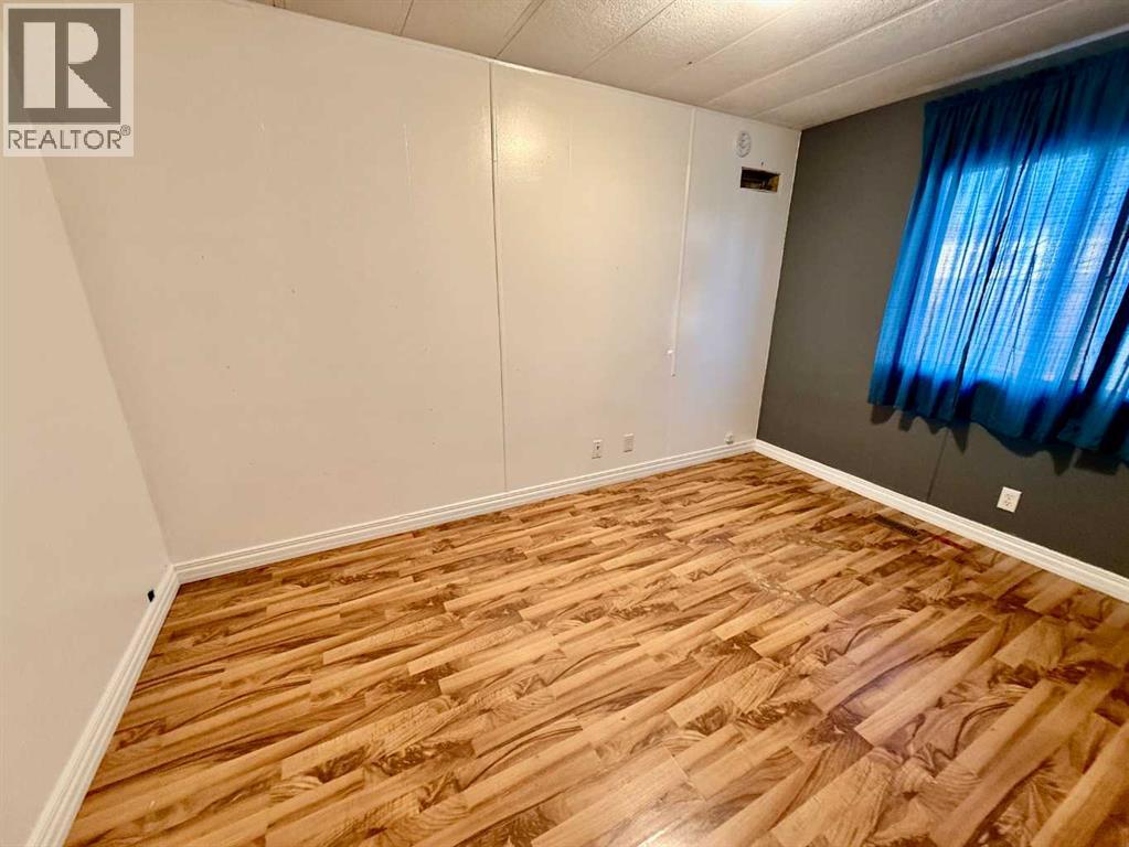 11, 1609 14 STREET - 10