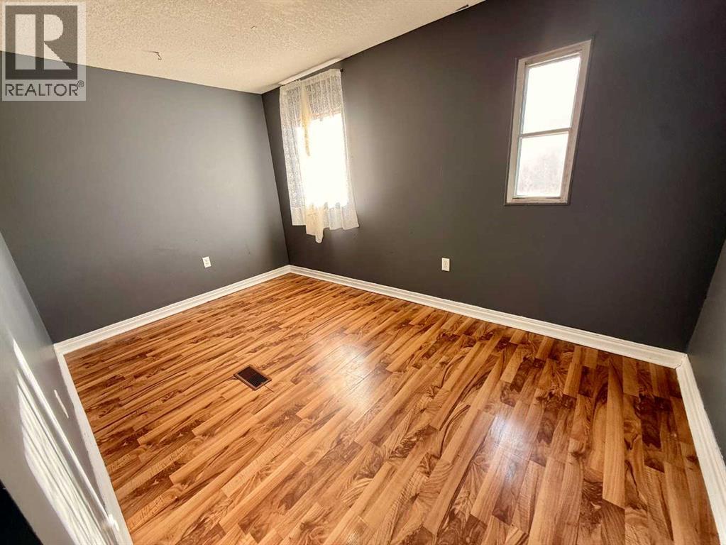 11, 1609 14 STREET - 13