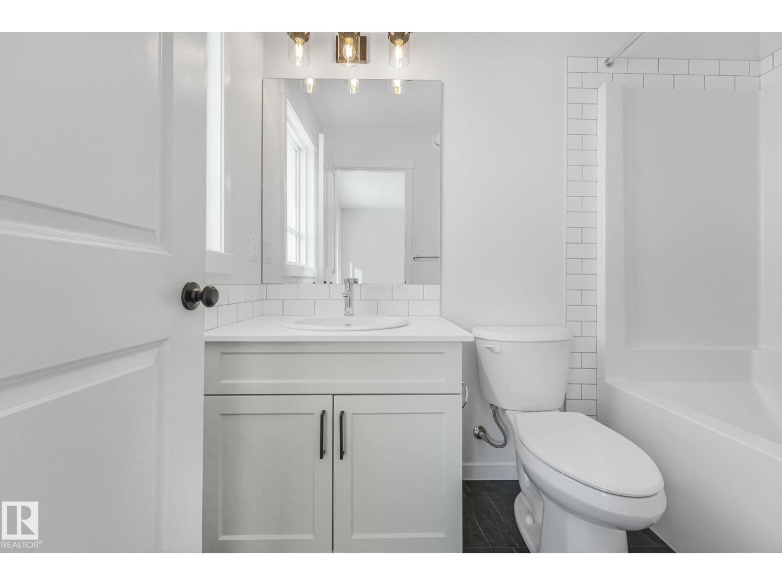 112 Elliott WD, Fort Saskatchewan