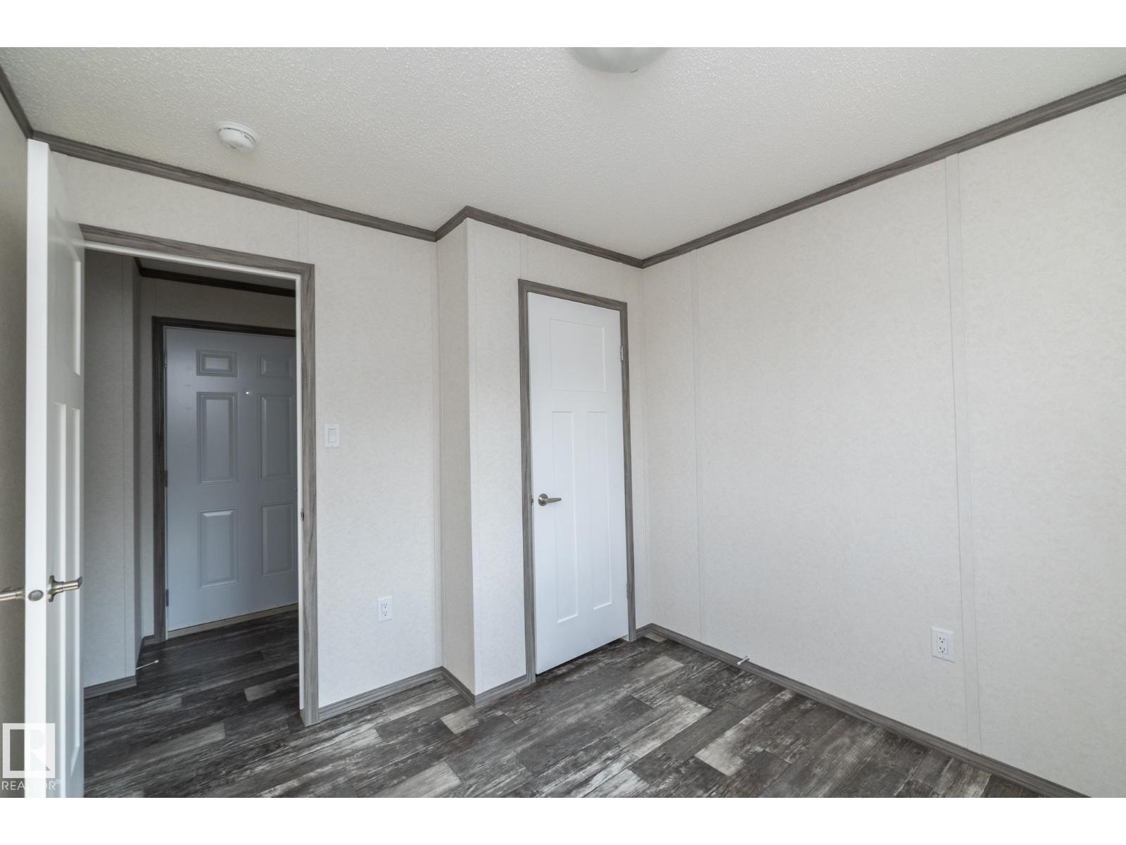 74 Willow Park ES, Leduc