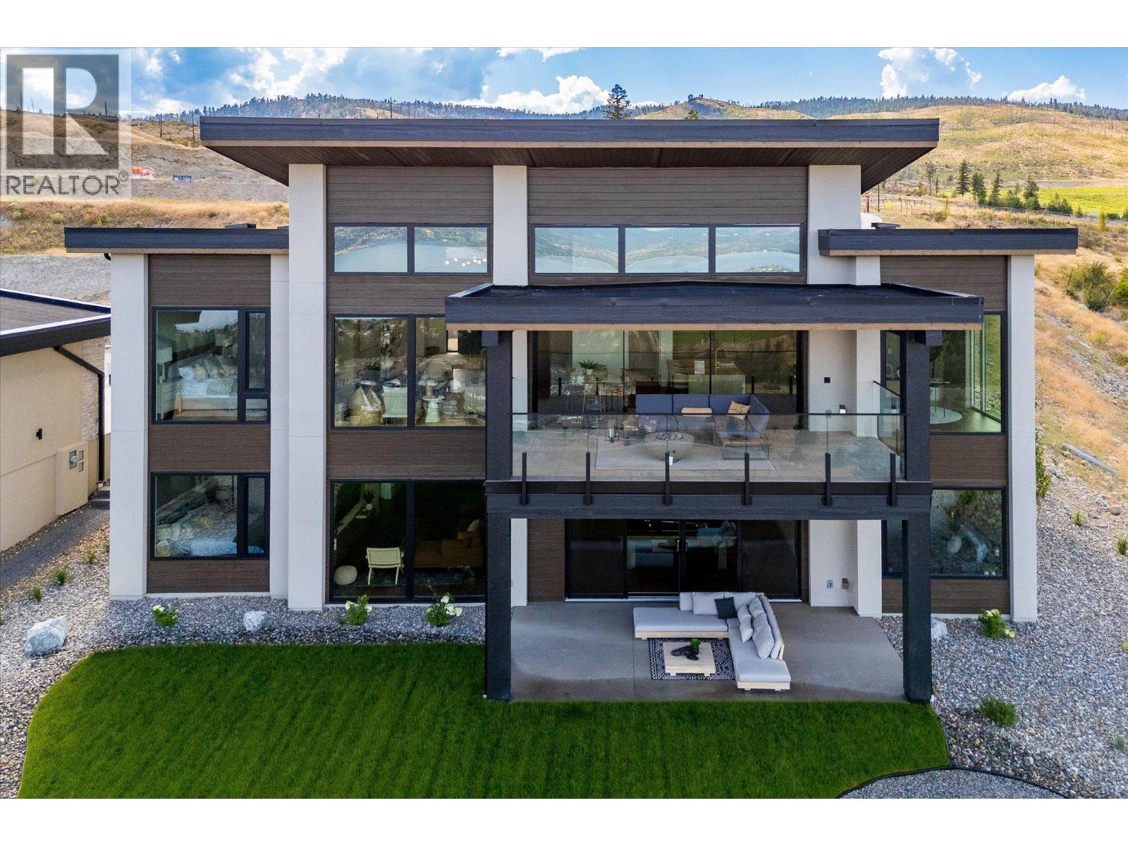  4011 Sunstone Street, West Kelowna