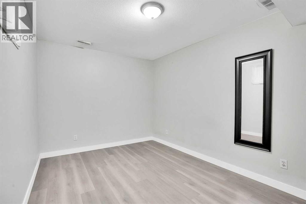 Single Family House for Sale in  Taralea Green NE Taradale Calgary 