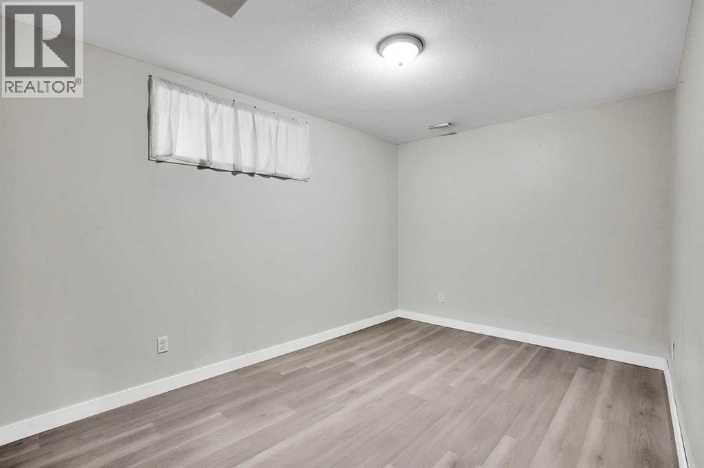 Single Family House for Sale in  Taralea Green NE Taradale Calgary 