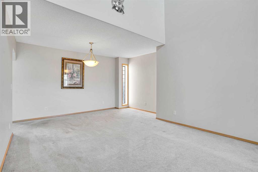 Single Family House for Sale in  Taralea Green NE Taradale Calgary 