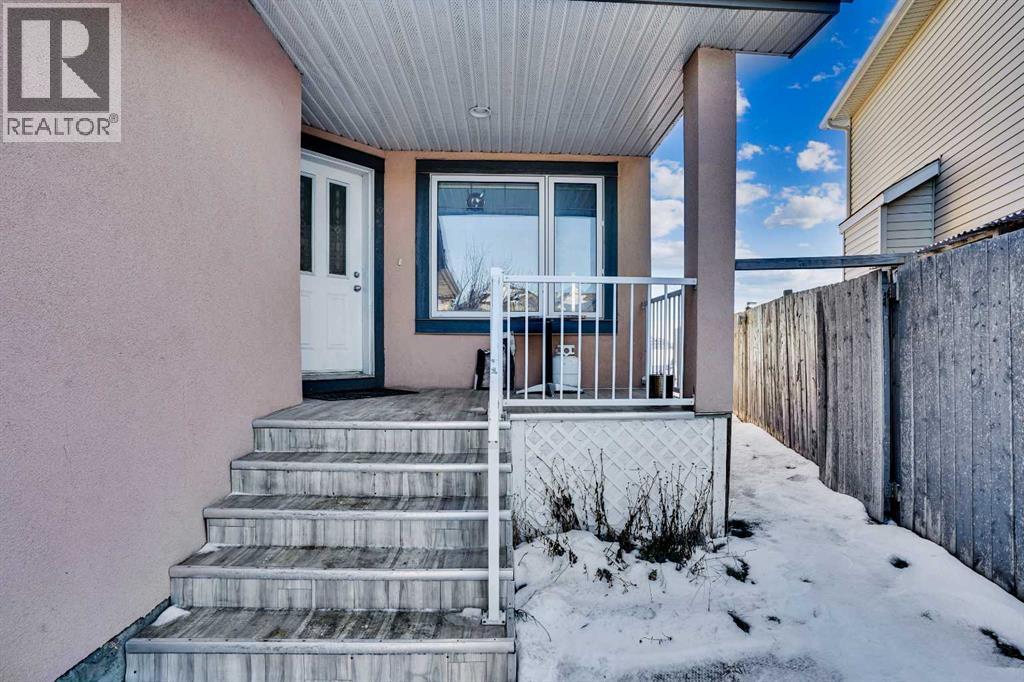 Single Family House for Sale in  Taralea Green NE Taradale Calgary 