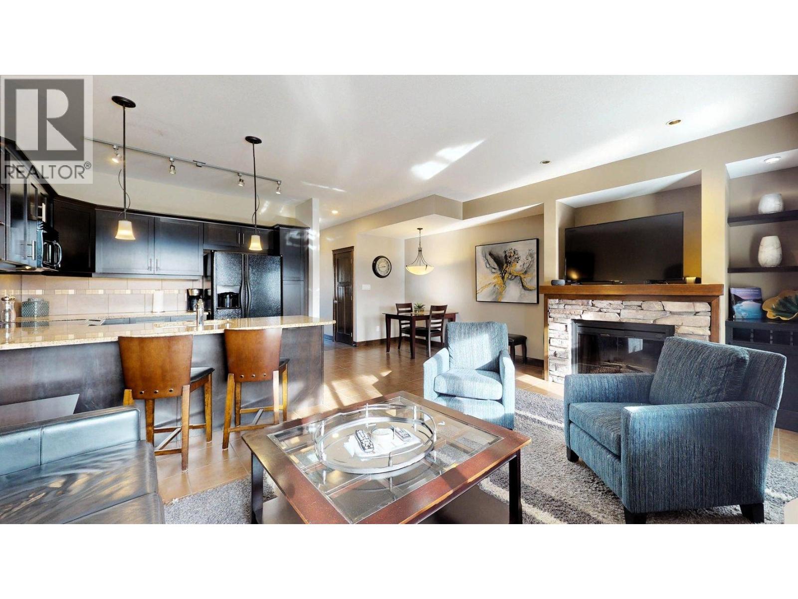 800 BIGHORN Boulevard Unit# 825 D, Radium Hot Springs