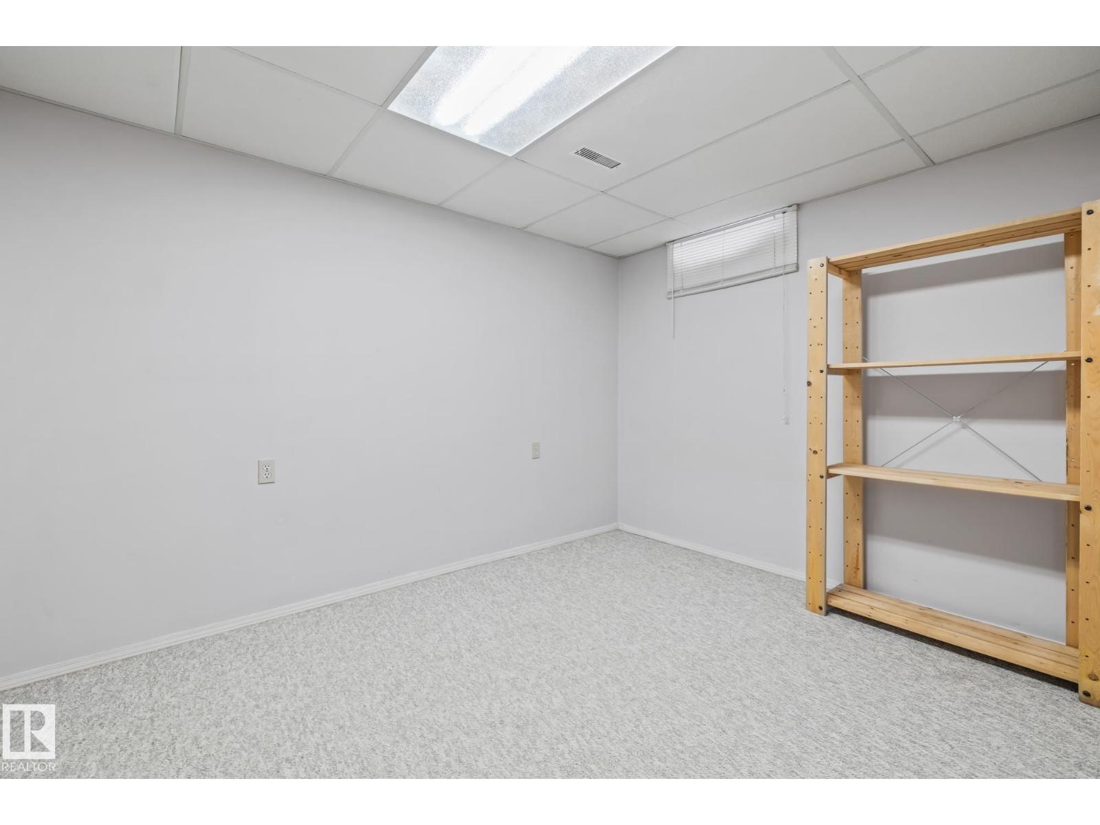 5612 92C AV NW, Edmonton