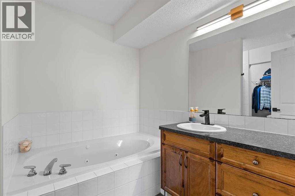 Single Family House for Sale in  Cranston Drive SE Cranston Calgary 