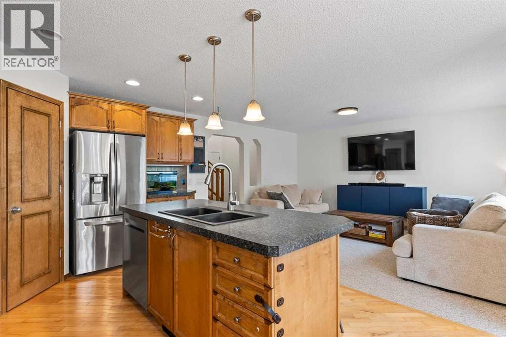 Single Family House for Sale in  Cranston Drive SE Cranston Calgary 